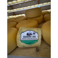 Ramski polutvrdi sir sa začinom peršin i bijeli luk 1/4 (cca 0,35 kg)